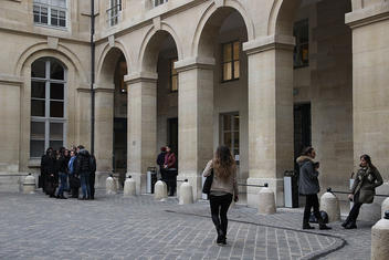 Cour intérieure université Panthéon Sorbonne